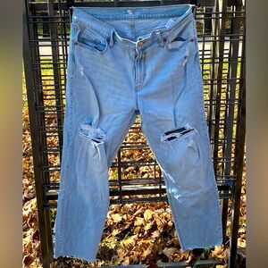 Old Navy Woman’s 12 tall boyfriend jeans